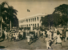 CARAIBES  HAITI PORT AU PRINCE ( Veritable Photo Dim 13/18cm) La Chute Du Gouvernement Elie Lescot - Oceanië