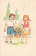 ENFANTS - Dessins D'enfants - Un Petit Garçon Et Une Petite Fille Portant Des Fleurs - Colorisé - Carte Postale Ancienne - Dessins D'enfants