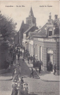 KAPELLEN 1914 NA DE MIS / APRES LA MESSE - UITGAAN DER KERK - ESTAMINET GEZ. V.D. BERGH   - MOOIE ANIMATIE - HOELEN 5080 - Kapellen