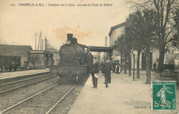 SEINE ET MARNE  NANGIS   Arrivée Du Train De Belfort  Interieur De La Gare - Nangis