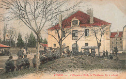 Vesoul * Le 11ème Régiment De Chasseurs * école De Tirailleurs , Feu à Volonté * Militaires Militaria Caserne - Vesoul