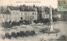 Vesoul * La Place De La République * Attelage Calèches - Vesoul