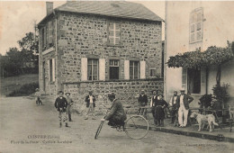 Cuinzier * Place De La Poste * Un Cycliste Acrobate * Type Personnage Local Cirque Cycle Vélo - Other & Unclassified