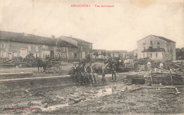 Arracourt * Vue Intérieur De La Commune * Attelage * Villageois - Autres & Non Classés