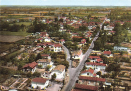 Barcelonne Du Gers * Vue Générale Aérienne Sur La Commune * Route - Autres & Non Classés