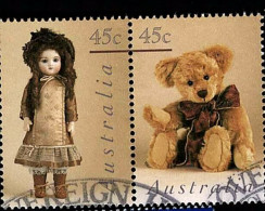 1997 Doll With Bear  Michel AU 1639 - 1640 Stamp Number AU 1600 - 1601 Yvert Et Tellier AU 1586 - 1587 Used - Gebraucht