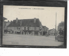 42- LA PACAUDIERE- Une Vue Animée De  " LA MAISON NOTRE-DAME " - La Pacaudiere