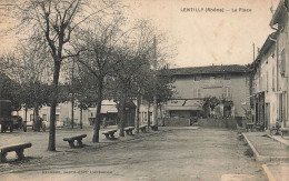 Lentilly * La Place Du Village * épicerie Charcuterie - Andere & Zonder Classificatie