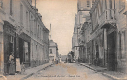 Le GRAND-LUCE (Sarthe) - Entrée Du Bourg - Maison De L'Editeur De Cartes Postales Redon - Ecrit (2 Scans) - Le Grand Luce