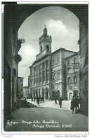 FOLIGNO, PIAZZA DELLA REPUBBLICA, PALAZZO COMUNALE. B/N  VIAGGIATA  1959,  ANIMATA - Foligno