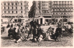 Blankenberghe - Blankenberge - Carte Photo - Groupe Sur La Plage - Belgique Belgium - Blankenberge