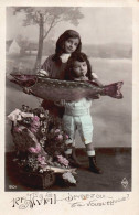 CPA 1 Euro- 1er Avril -(8) -Poisson Enfants - April Fool's Day