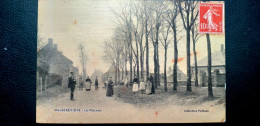 60 , Sainte Geneviève  , Le Placeau Et Ses Habitants En 1908.........vue Peu Courante - Sainte-Geneviève