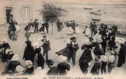 Bretagne - Noce Bretonne, La Danse Préférée: La Ridée - Edition Artaud Et Nozais - Carte N° 126 De 1916 - Noces