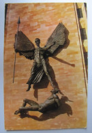 ROYAUME-UNI - ANGLETERRE - WARWICKSHIRE - COVENTRY - Cathedral - Statue Of Saint Michael And The Devil - Coventry