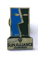 PINS ASSURANCES SUN ALLIANCE / Logo  Base Argentée / 33NAT - Banques