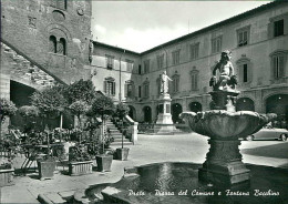 PRATO - PIAZZA DEL COMUNE E FONTANA BACCHINO - EDIZIONE SANTINI - 1950s (18835/2) - Prato