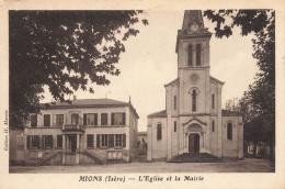 Mions * Place De L'église Et La Mairie - Andere & Zonder Classificatie