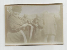 Photographie 85 Vendée Brétignoles Sur Mer Visite Curé Abbé Religieux   1922  Photo 9x6,4 Cm Env - Orte