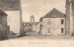Bellot * Arrivée Du Village Par La Route De La Ferté - Sonstige & Ohne Zuordnung