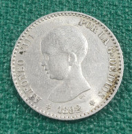 ESPAÑA. AÑO 1892. ALFONSO XIII 50 CTS DE PLATA *2*2. PESO 2.5 GR - Provinciale Munten