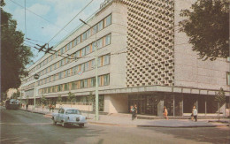 R. Moldova - Chisinau - Palatul Presei - Palace Of The Press - Old Car - Moldawien (Moldova)