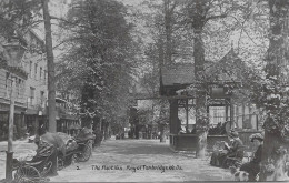 Post Card - The Pantiles  Royal Tunbridge Wells -Real Photo -Animation - Tunbridge Wells