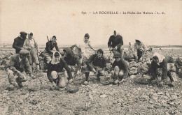 La Rochelle * La Pêche Des Huîtres * Pêcheurs à Pied - La Rochelle