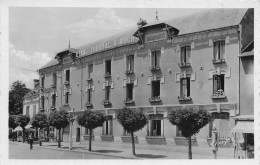 La Roche Posay Les Bains * Place Et établissement Thermal St Roch * Thermalisme Thermes - La Roche Posay