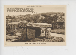 Saint Nectaire (Puy De Dôme) Le Dolmen (auvergne Pittoresque Cp Vierge N°28) Des Prêtres Inconnus.... - Dolmen & Menhirs