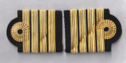 PAIRE  TISSU ARMEE DE L'AIR , EPAULETTE AU GRADE DE COMMANDANT - Ecussons Tissu