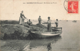 Noirmoutier * Le Nettoyage Des Filets * Pêche Pêcheurs Coiffe - Noirmoutier