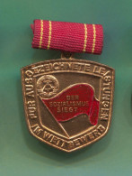 DDR East Germany Communism Medaille Medal D 35 Mm - Otros & Sin Clasificación