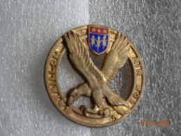 INSIGNE ARMEE DE L'AIR BATAILLON AIR 107 VILLACOUBLAY A 501 VERSION AJOUREE 1951 - Armée De L'air