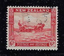 NEW ZEALAND 1935 HARVESTING  SCOTT #193 USED - Usados