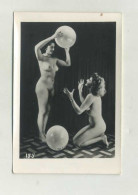 LESBIAN - NU FEMININ - EROTIQUE - SEXY - VINTAGE - LADY - FRAU - FEMME NUE - COUPLE - NUDE  (2 Scans) - Unclassified