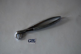 C235 Instruments De Docteur - Sciences Médicales - Chirurgie - Antic - Matériel Médical & Dentaire