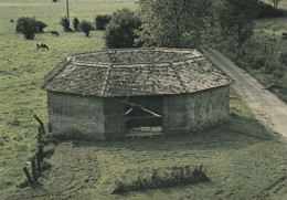 Montigny Le Roi    La Fontaine Ronde - Montigny Le Roi