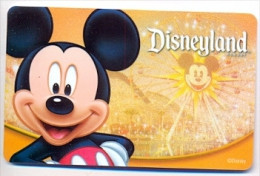 Disneyland Resort,  Anaheim, CA., U.S.A.  Admission Ticket Card # Dt-180 - Pasaportes Disney