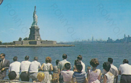 CARTOLINA  NEW YORK CITY,NEW YORK,STATI UNITI-THE STATUE OF LIBERTY-NON VIAGGIATA - Vrijheidsbeeld