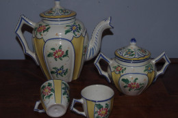 B15 Ancien Faience Desvres Signé MF Masse Frères Antique Coffee Set Cafetiere Jaune Sucrier Tasse Cup - Quimper/Henriot (FRA)