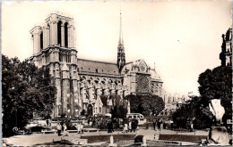 19-11-2023 (2 V 45) France (posted To Australia) B/w - Notre Dame De Paris - Kirchen U. Kathedralen