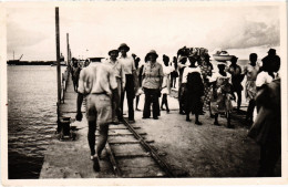 PC GABON OGOOUÉ PORT-GENTIL LE WHARF REAL PHOTO POSTCARD (a49903) - Gabon