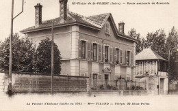 Mi-Plaine De Saint-Priest - Route Nationale De Grenoble - La Pelouse D'Enfants Fondée En 1931 - Saint Priest