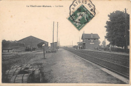 CPA 61 LE THEIL SUR HUISNE / LA GARE / Cliché Rare - Autres & Non Classés