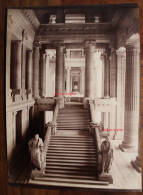 Photo 1880's Tirage Albuminé Albumen Print Vintage Belgique Bruxelles Le Grand Escalier Du Palais De Justice - Lieux