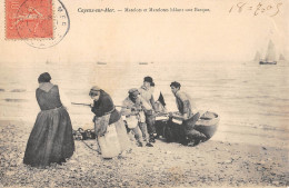 CPA 80 CAYEUX SUR MER / MATELOTS ET MATELOTES HALANT UNE BARQUE - Cayeux Sur Mer