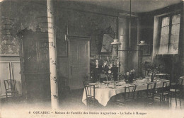 GOUAREC : MAISON DE FAMILLE DES DAMES AUGUSTINES - LA SALLE A MANGER - Gouarec