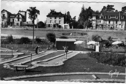 Bagnoles De L'orne Les Hotels Et Le Golf - Bazoches Sur Höne