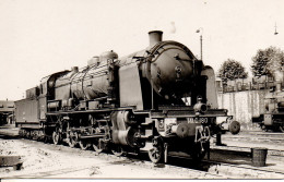 CARTE PHOTO CHEMIN DE FER MACHINE LOCOMOTIVE COMPAGNIE DE L'ETAT MIKADO - Materiaal